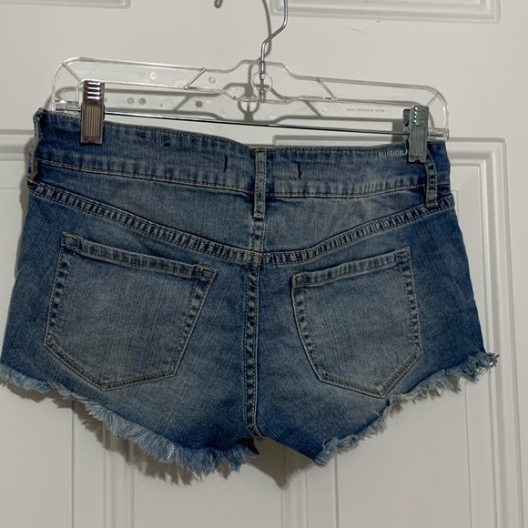 Bullhead Shorts - Picture 2 of 4